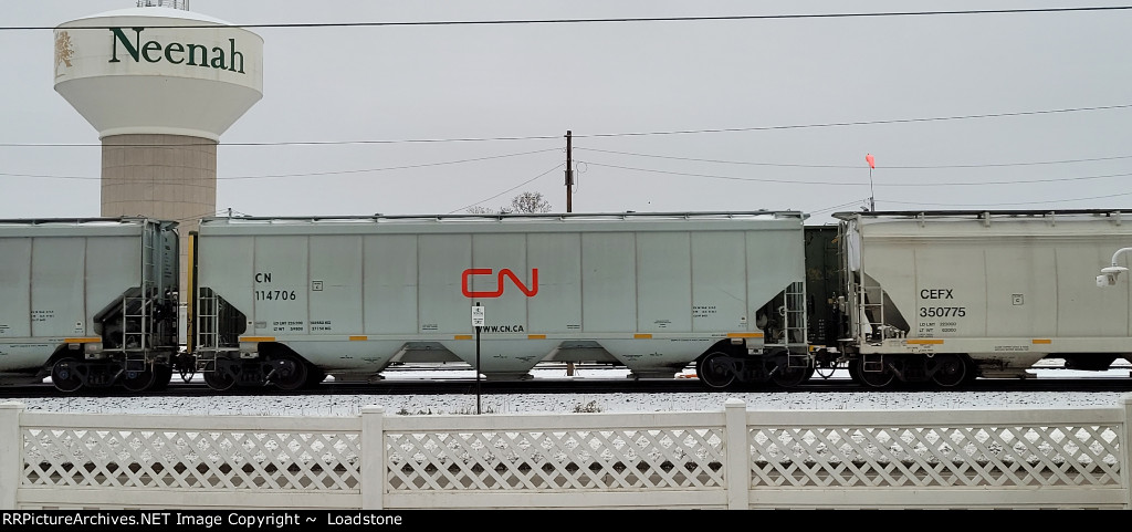 CN 114706